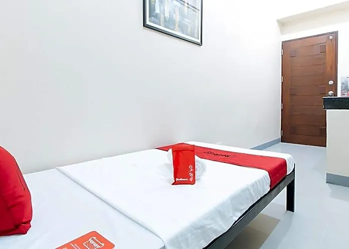 Reddoorz @ Torre De Manuel Residences 1 호텔 마닐라