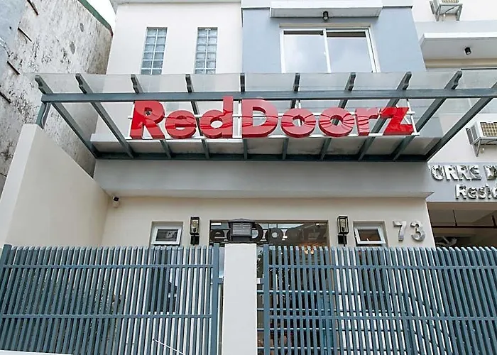 Reddoorz @ Torre De Manuel Residences 1 3*