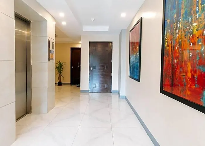 Reddoorz @ Torre De Manuel Residences 1 호텔